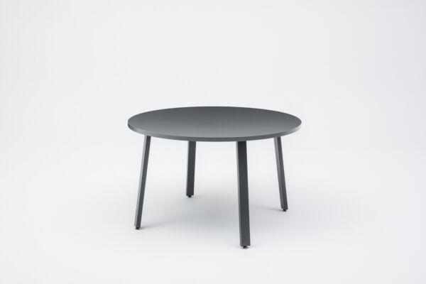 Ogi A table