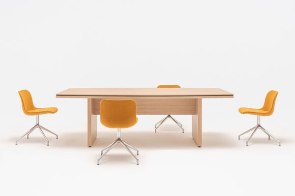 Status Chefzimmer-Tisch