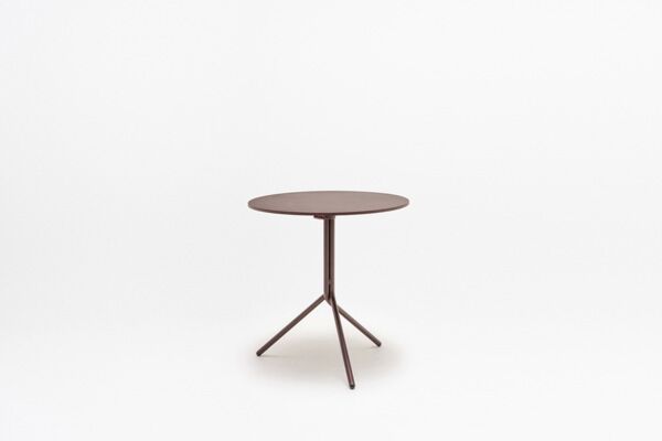 Luna café table