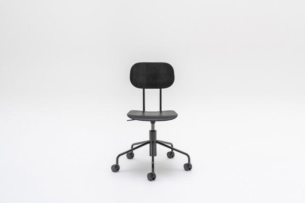 New School plywood chair with height adjustment