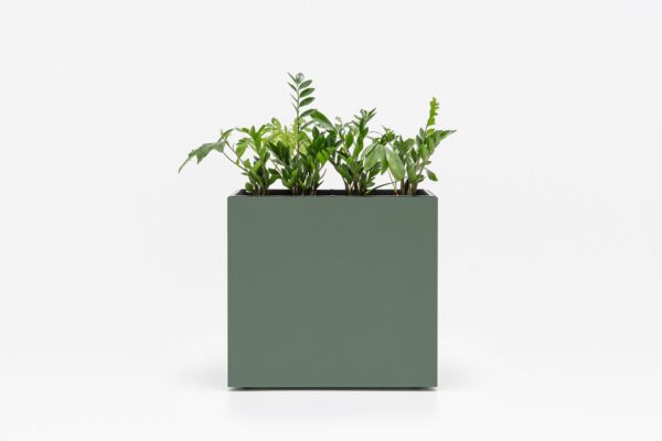 Standard free-standing planters