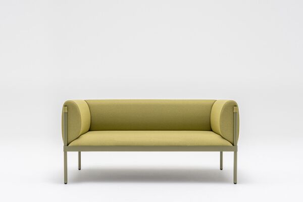 Stilt sofa low backed