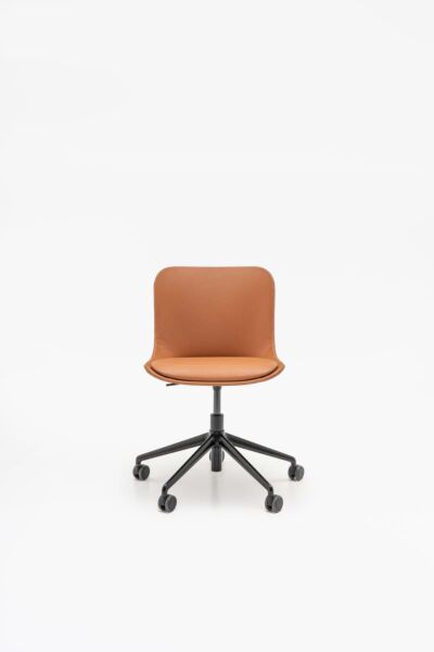 Classic 2025 swivel chairs