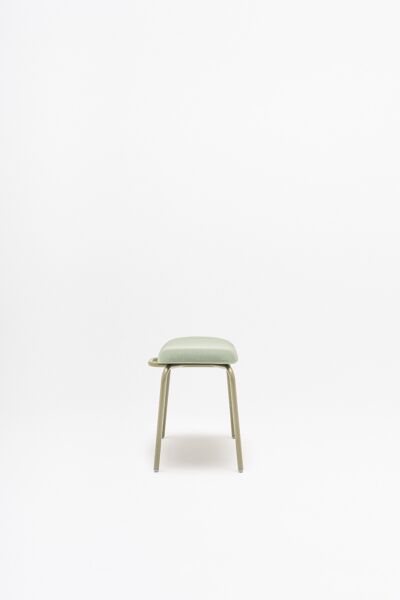 Lounge footrest clearance