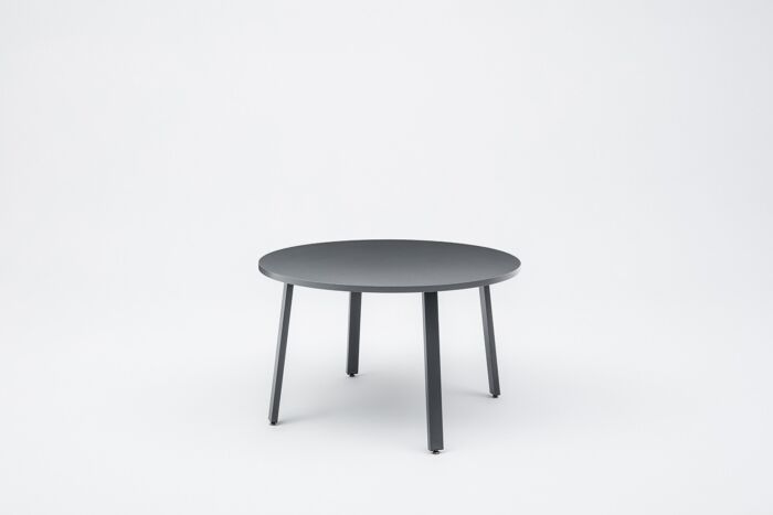 Ogi A - café table