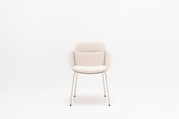 Senda - chair with a four-legged metal base