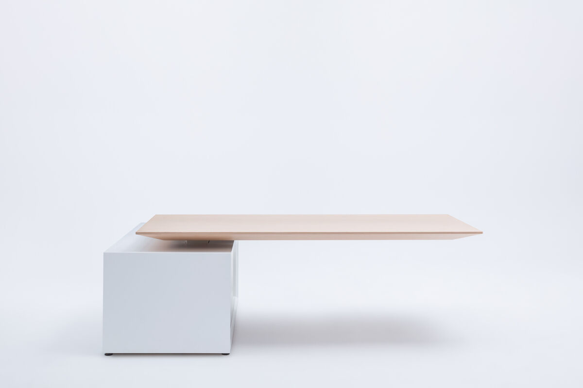 Mdd desk best sale