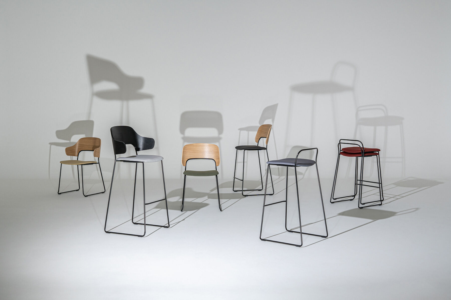 upholstered high stool Afi