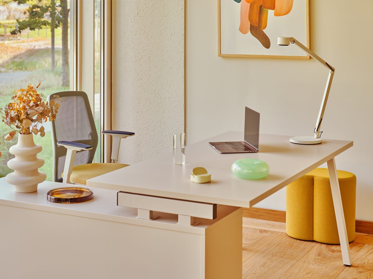 desk managerial cabinet Ogi M