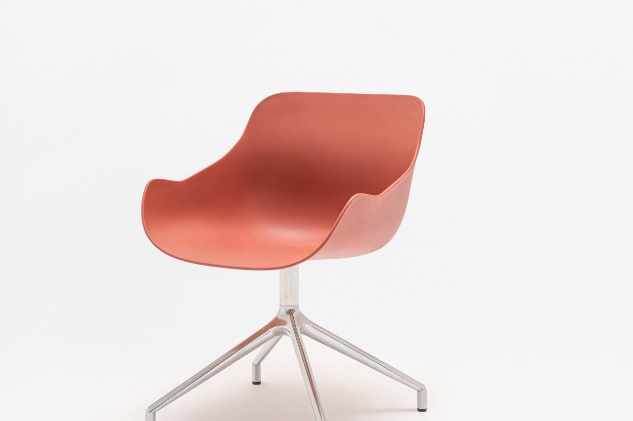 silla con base de aluminio pulido Baltic Basic