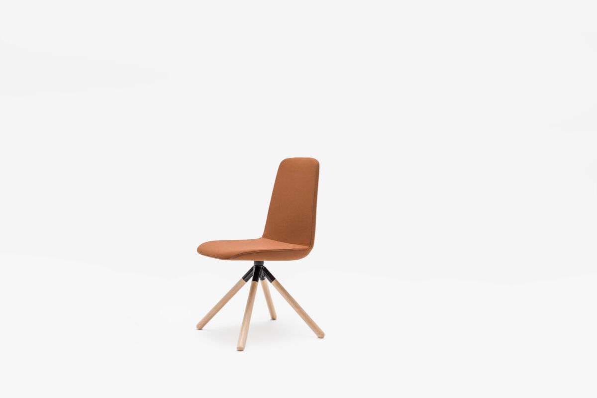 chair with wooden base Ulti