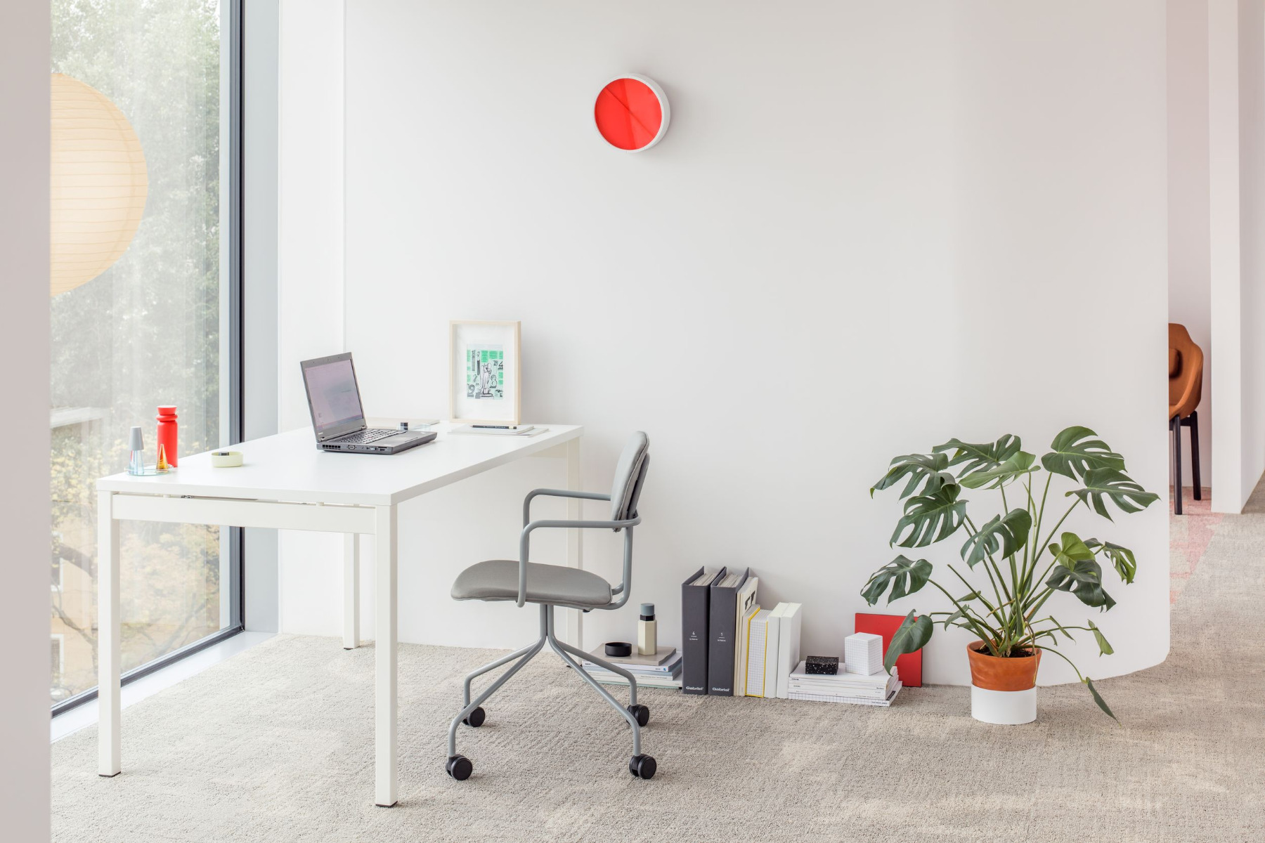 Ogi Y height adjustable desk