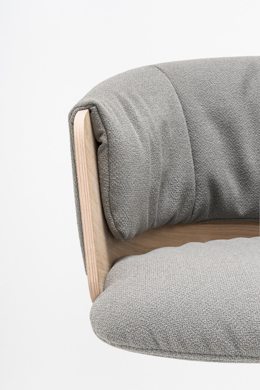 Collar in the words of the designer - Arthur Gentil