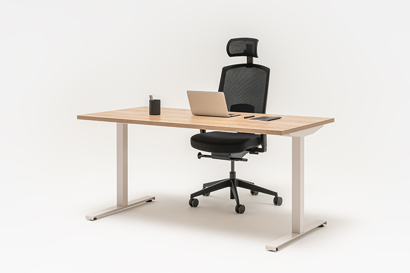 New products: Ogi T desks and Cargo pedestal