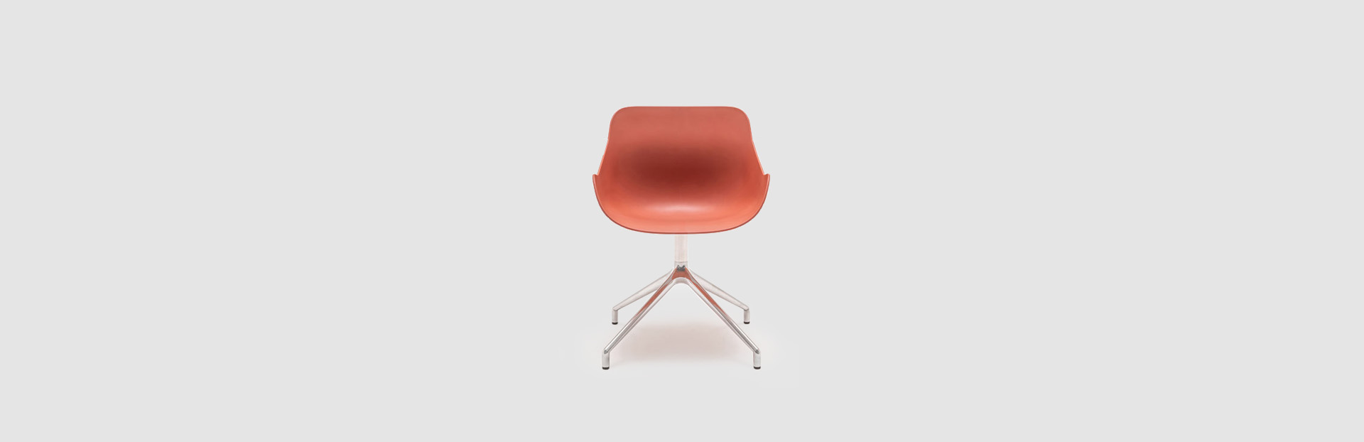 silla con base de aluminio pulido Baltic Basic