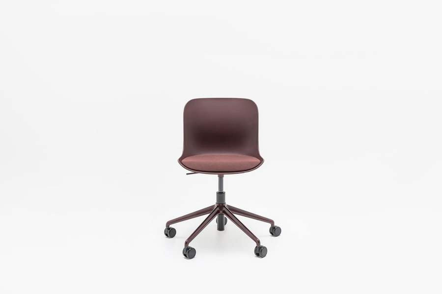 Baltic 2 Remix chair with height adjustment