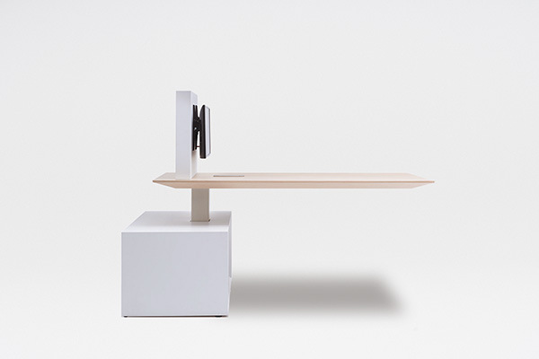 Gravity multimedia station