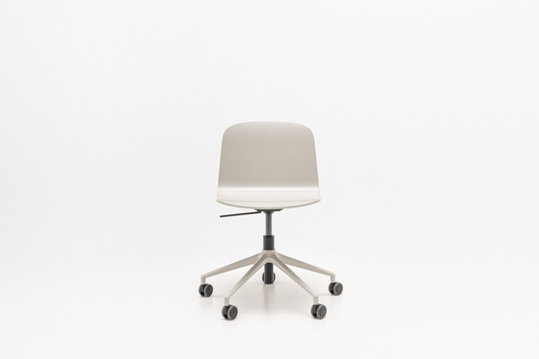 Nud silla de contrachapado con base de aluminio y altura regulable