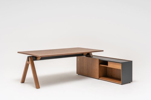 Wooden desk for managerial office