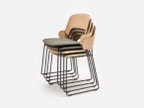 Chaises empilables