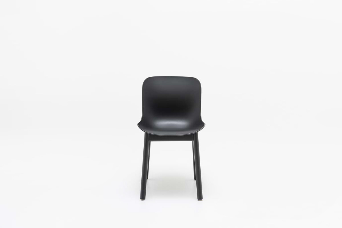 Baltic 2 Basic chaise avec pietement bois