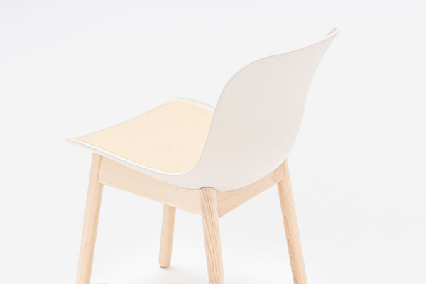 Baltic 2 Remix - silla con base de madera