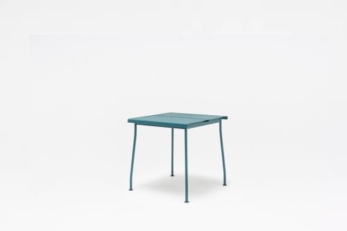 Flaner café table
