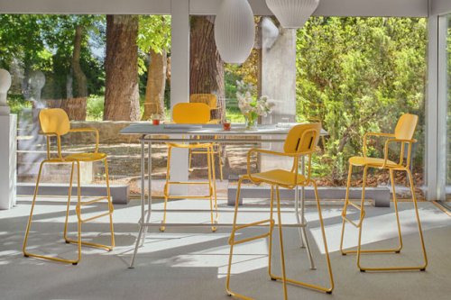 New School - Barhocker aus Sperrholz