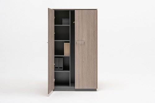Status - Kleiderschrank