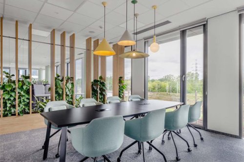 Ultra - chair 4-star base with castors